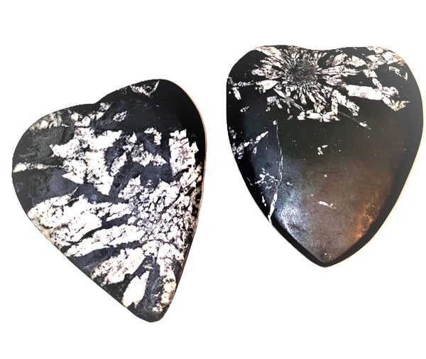 Heart shaped Chrysanthemum Stones