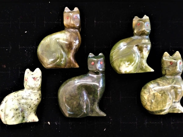 Jade Cats 2" x 2.5"
